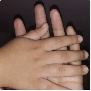 mother-and-child-holding-hands